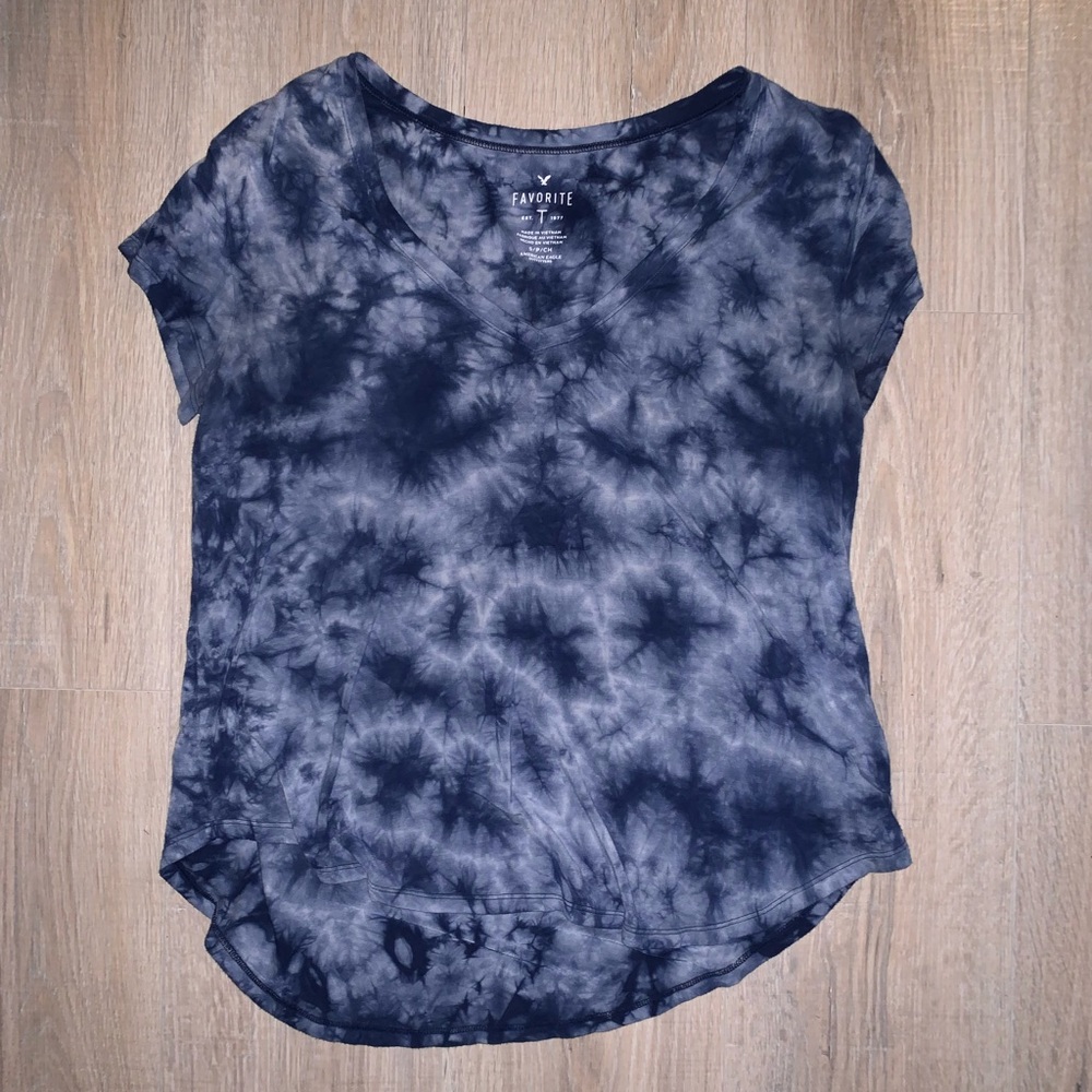 American Eagle loose blue tie dye tee